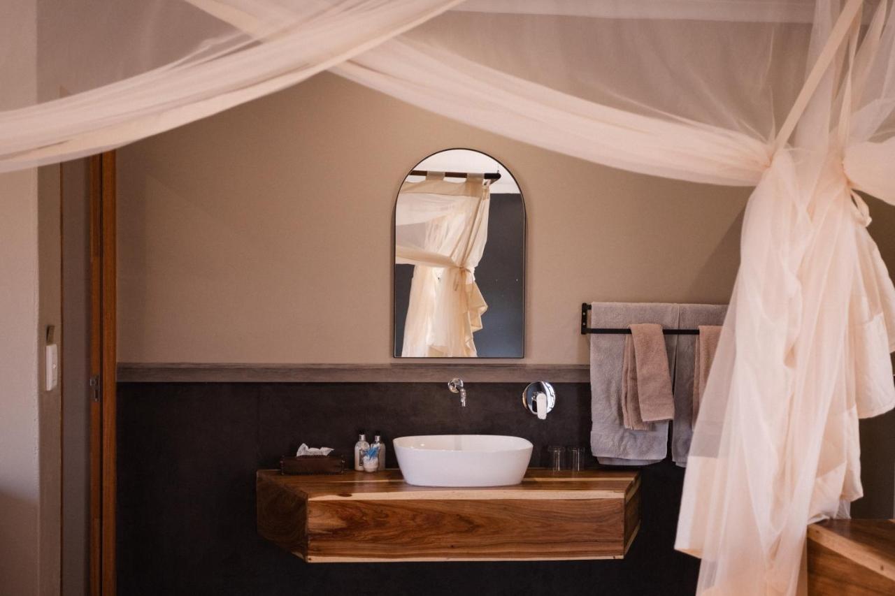 Toshari Lodge Окаукуехо Екстериор снимка