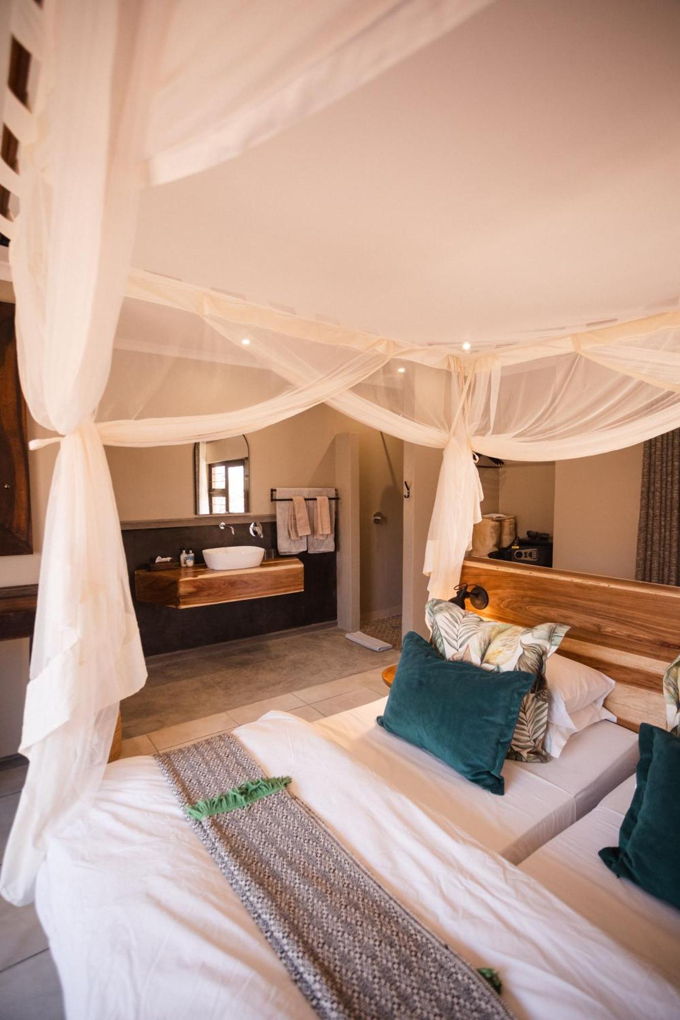 Toshari Lodge Окаукуехо Екстериор снимка