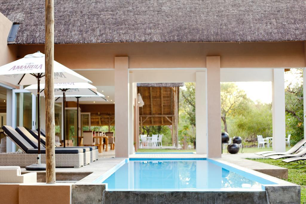 Toshari Lodge Окаукуехо Екстериор снимка
